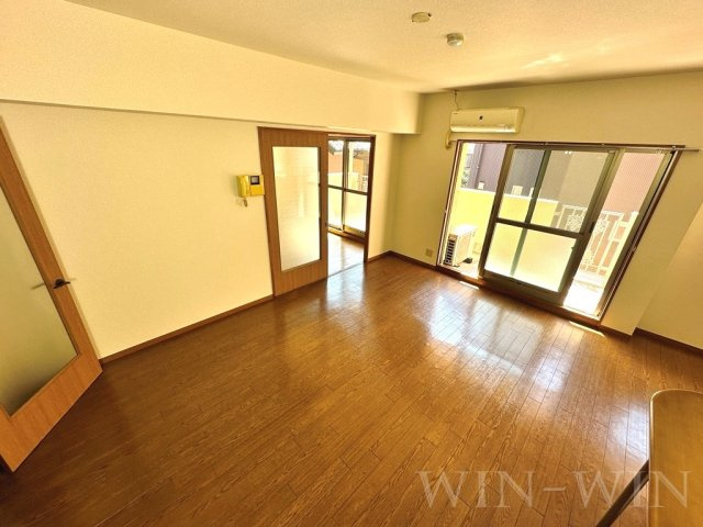 プランドール THREEの居間・リビング