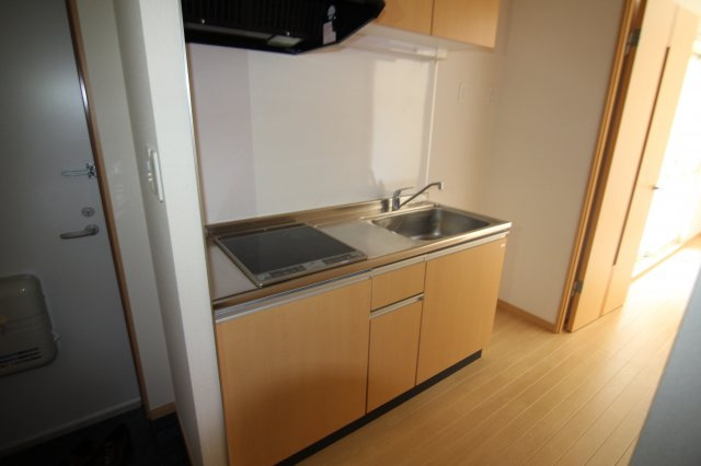 コンフォール日吉のキッチン|※同タイプ別部屋の参考写真になります