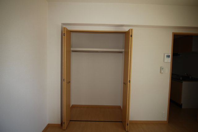 コンフォール日吉の収納|※同タイプ別部屋の参考写真になります