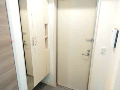 【玄関】 | ファミーユ深井