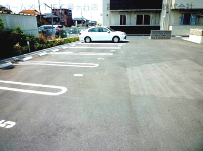 【駐車場】 | ファミーユ深井