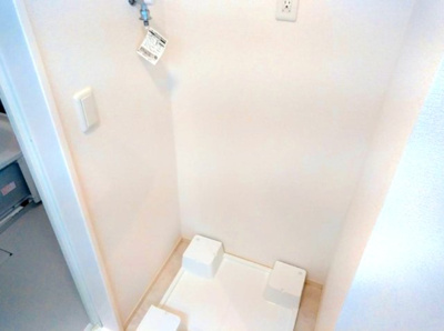 【その他】 | ファミーユ深井 | 室内洗濯機置き場