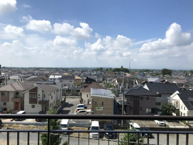 鴻巣市赤見台１丁目の中古マンションの展望