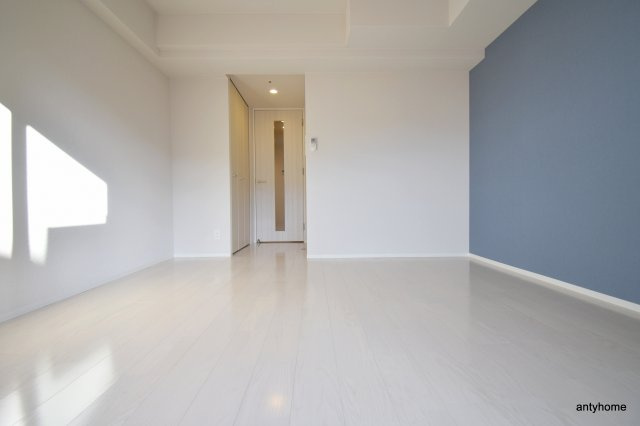 BPRレジデンス江坂　仲介手数料無料の居間・リビング