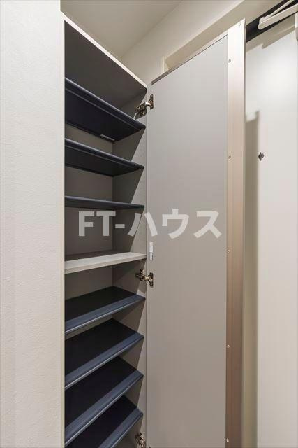 Contel 湊町(コンテルミナトチョウ)の収納