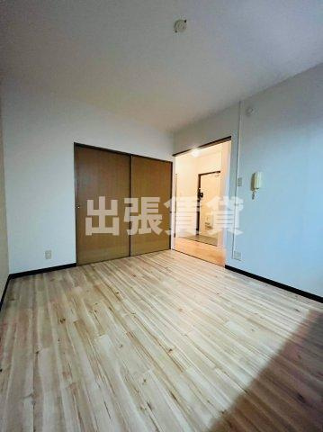 仲介手数料0円！エルメゾンの居間・リビング