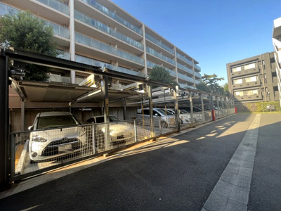 【駐車場】 | クレッセント横浜岸谷台 | 駐車場です。