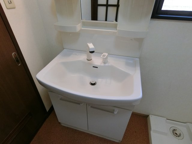 クロノス拝島町Northの独立洗面台|※別部屋のイメージ写真です。