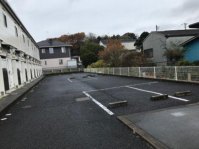 レオパレスAZUREの駐車場|画像8