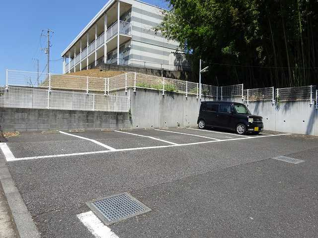 レオパレスソレーユⅡの駐車場|画像9