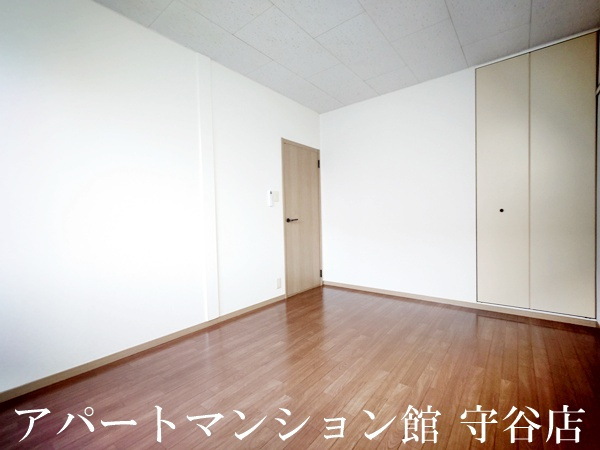 クレール絹の台Eの内装
