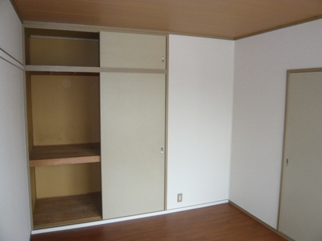 クレール絹の台の収納