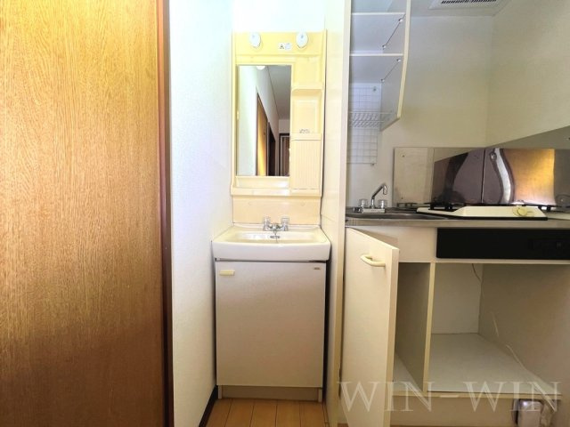 ベノワコート A棟の洗面所|イメージ（同建物内別部屋の写真です）