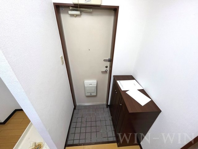 ベノワコート A棟の玄関|イメージ（同建物内別部屋の写真です）