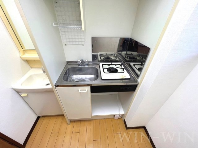 ベノワコート A棟のキッチン|イメージ（同建物内別部屋の写真です）
