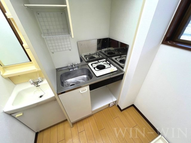 ベノワコート A棟のキッチン|イメージ（同建物内別部屋の写真です）