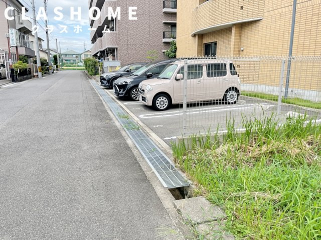 サンコートTSUIJI　　刈谷市の賃貸ならクラスホーム刈谷店の駐車場