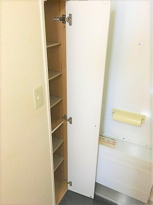 レオパレストゥルプの玄関