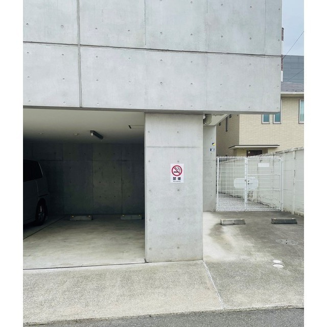 ユニテ・プラスツーのエントランス