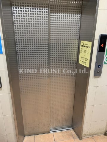コンフォール南森町のロビー|落ち着いたロビーです
