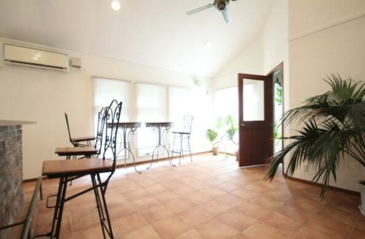 足利市名草上町の中古一戸建の居間・リビング