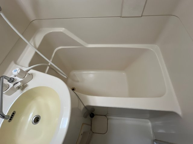 土山中村コーポⅠの浴室