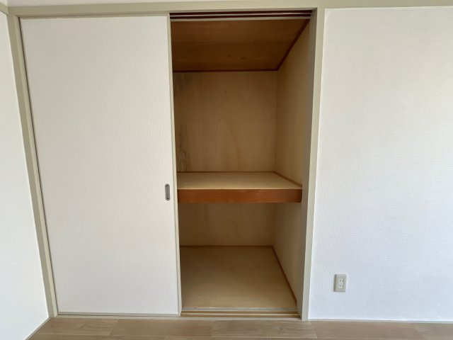 土山中村コーポⅠの収納