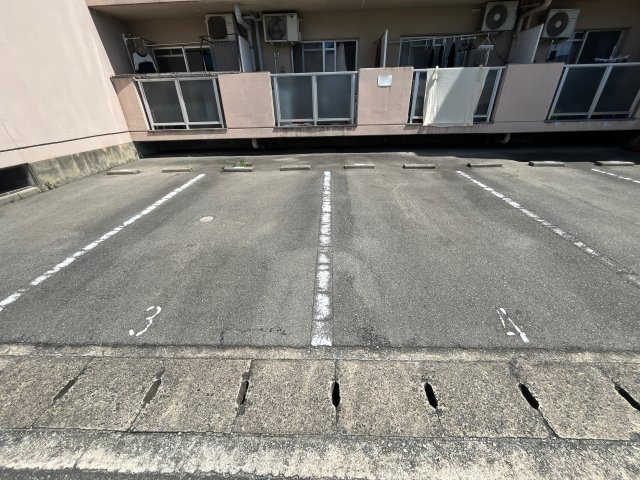 土山中村コーポⅠの駐車場