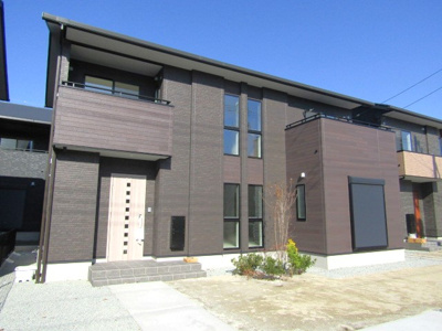 【外観】 | タマタウン笛吹市春日居町鎮目　4号棟 | きれいな外観です