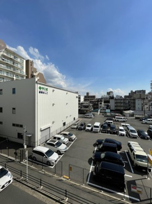 【展望】 | グランシャレー関目 | 前に建物がないので眺望もいいですよ