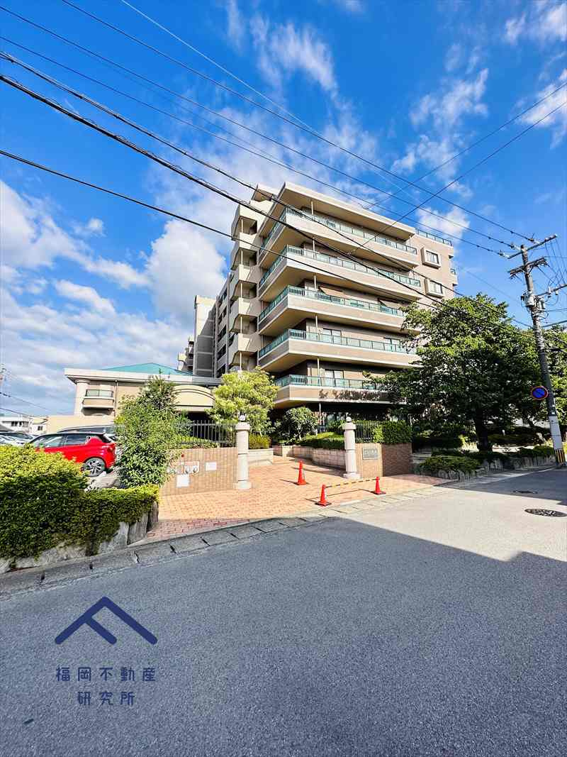  アルス長丘ウイングコート