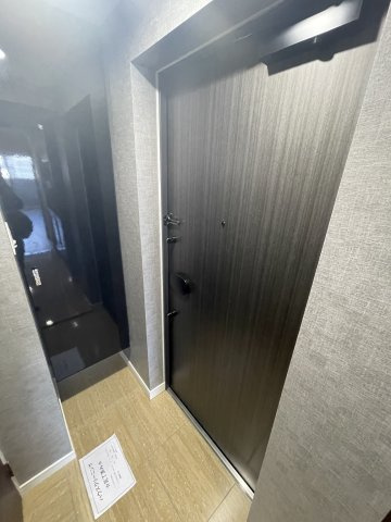 ファーストフィオーレ東梅田のバルコニー|外からの目が気にならないバルコニーで洗濯物が干せます