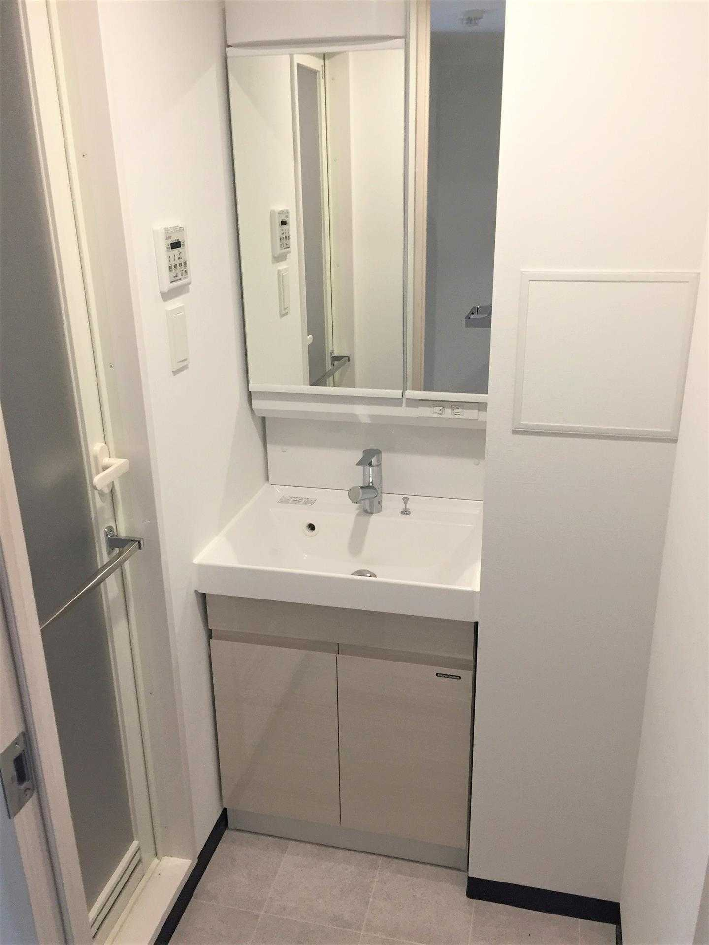 S-RESIDENCE行徳の独立洗面台