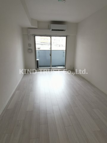 セオリー天神橋アベニールの居間・リビング|ゆったりとした居間です