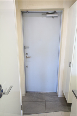 【玄関】 | Primavera Nishi Shinsaibashi