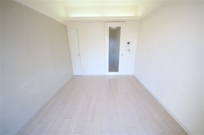 【洋室】 | Primavera Nishi Shinsaibashi