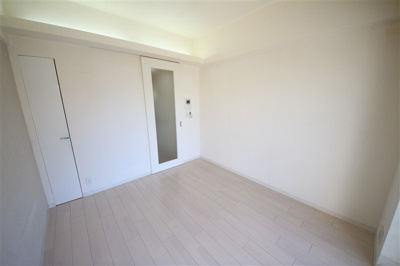 【洋室】 | Primavera Nishi Shinsaibashi