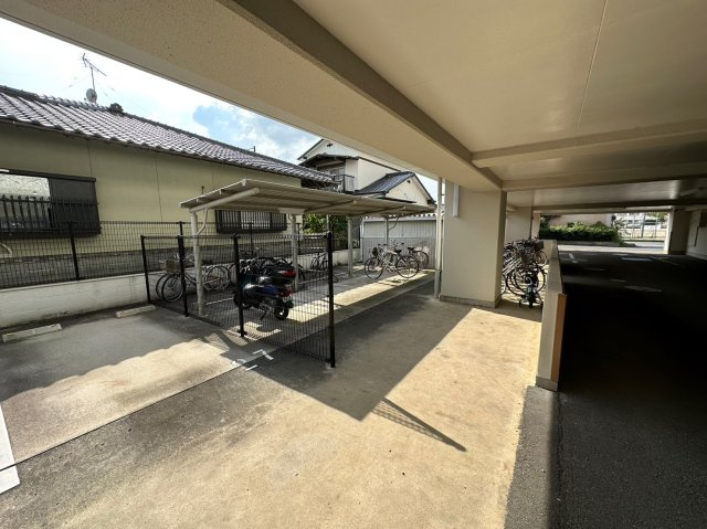 小郡エクセル33の駐車場