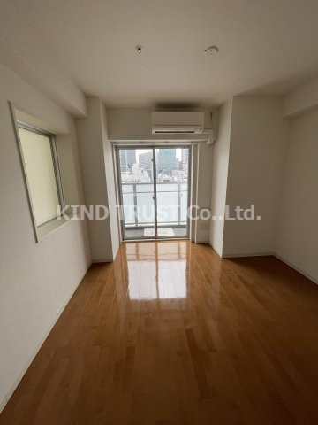 レジュールアッシュ梅田アクシアの洋室