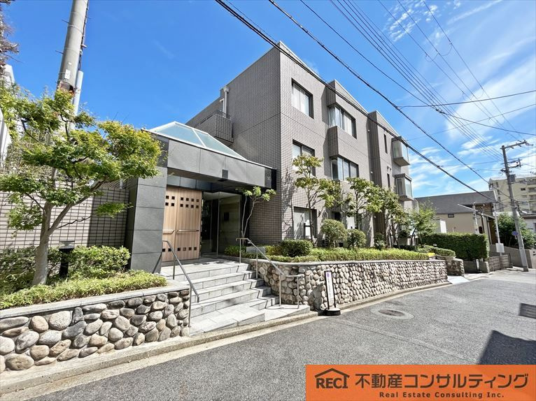 岡本シティハウスの外観