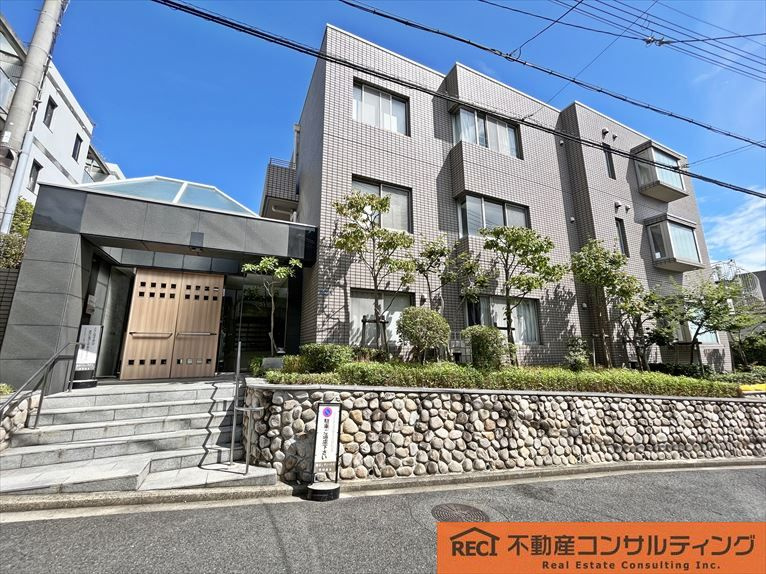 岡本シティハウスの外観