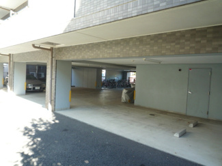 ★敷地内駐車場★（有料・要空き確認）