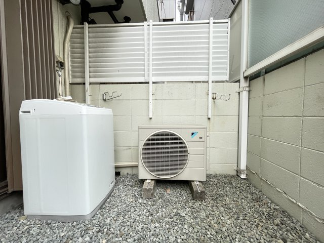 西宮市鳴尾町１丁目の賃貸マンションのバルコニー