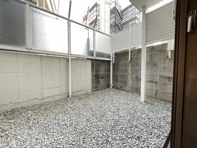 西宮市鳴尾町１丁目の賃貸マンションのバルコニー