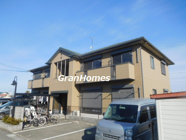 グランシード中島の外観