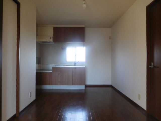 グランシード中島の居間・リビング