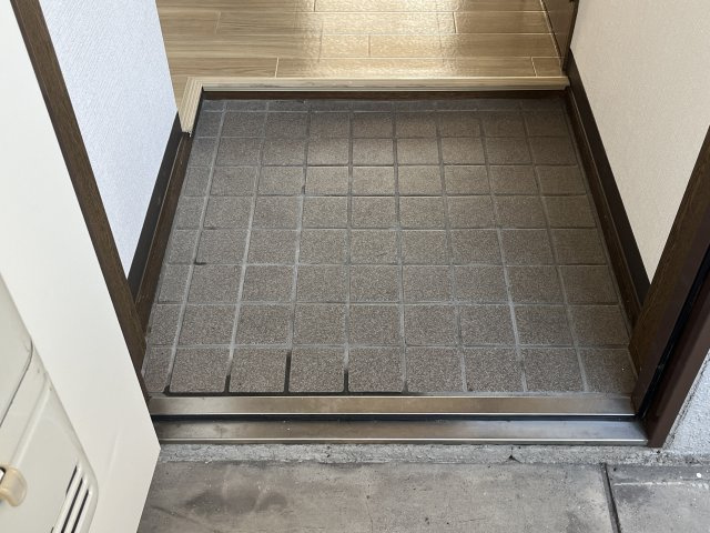 インタービレッジ太子東の玄関