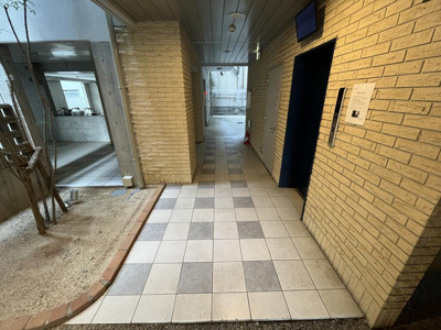 【エントランス】 | インベスト北梅田