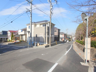 【前面道路含む現地写真】