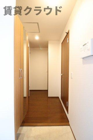 グリシーヌ 　フルールの玄関|きれいな玄関です